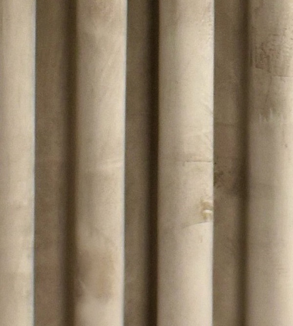 GG1.4 Verduisterend gordijn van hoge kwaliteit Fluweel – en klaar Gordijnen – Beige kleur Curtains – Met Ringen – 140×250 cm) | Glow Thuis